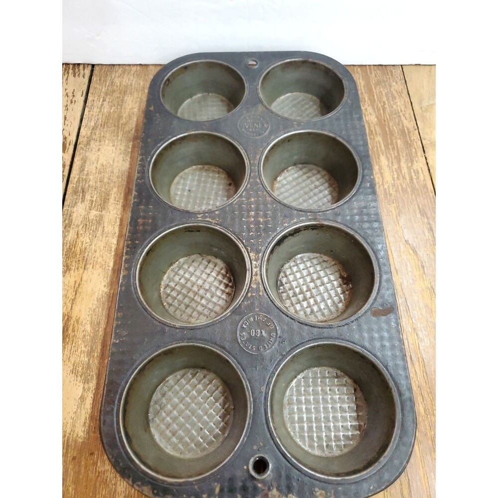 Vintage EKCO OVENEX X80 Starburst Waffle Pattern 8 Cup Muffin Cupcake Baking Tin